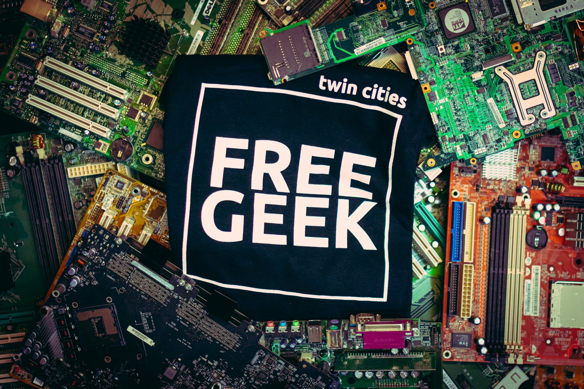 Discovery splash banner for Free Geek Twin Cities Discord server